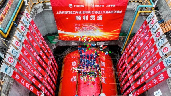 天牛宝配资 上海乐高乐园冲刺今夏开园，开园限量纪念年卡即将开售